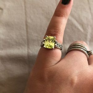 Peridot Lia Sophia ring, size 6